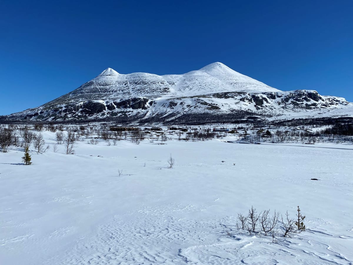 Vår i fjellet og fortsatt supert skiføre!