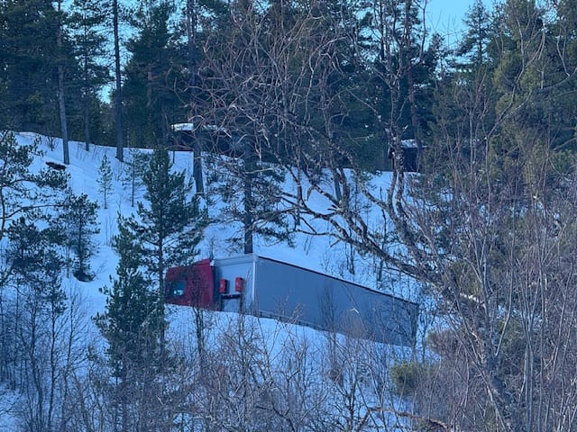 Trafikkaos ved Enden, men veien åpnet 12.20